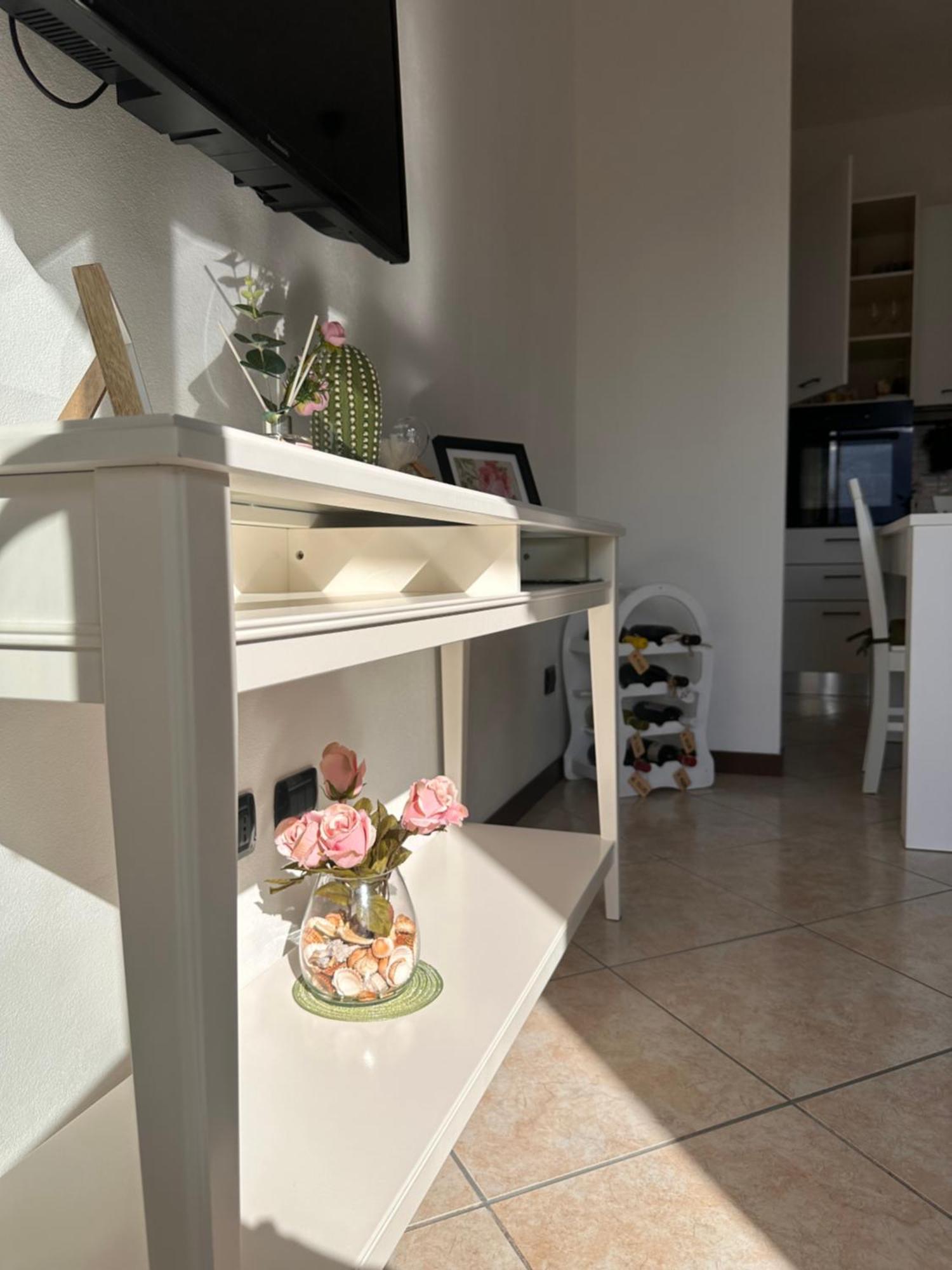 Little House Lezzeno Apartment Bagian luar foto