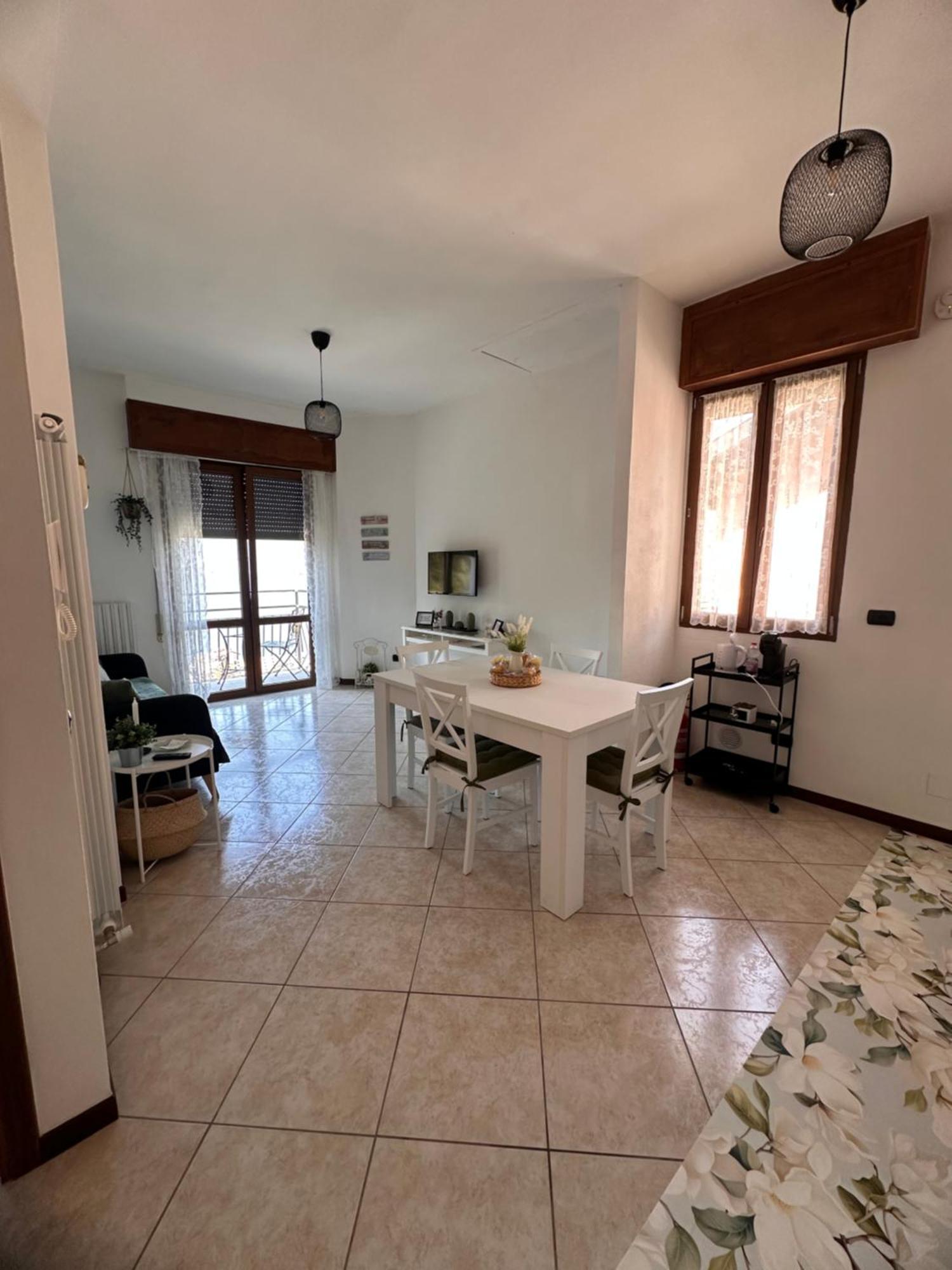Little House Lezzeno Apartment Bagian luar foto