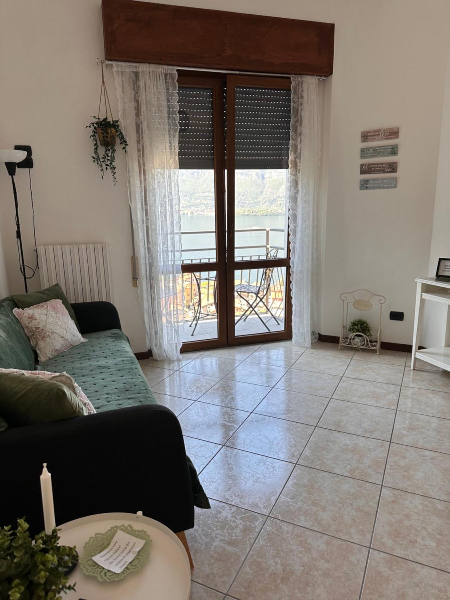 Little House Lezzeno Apartment Bagian luar foto